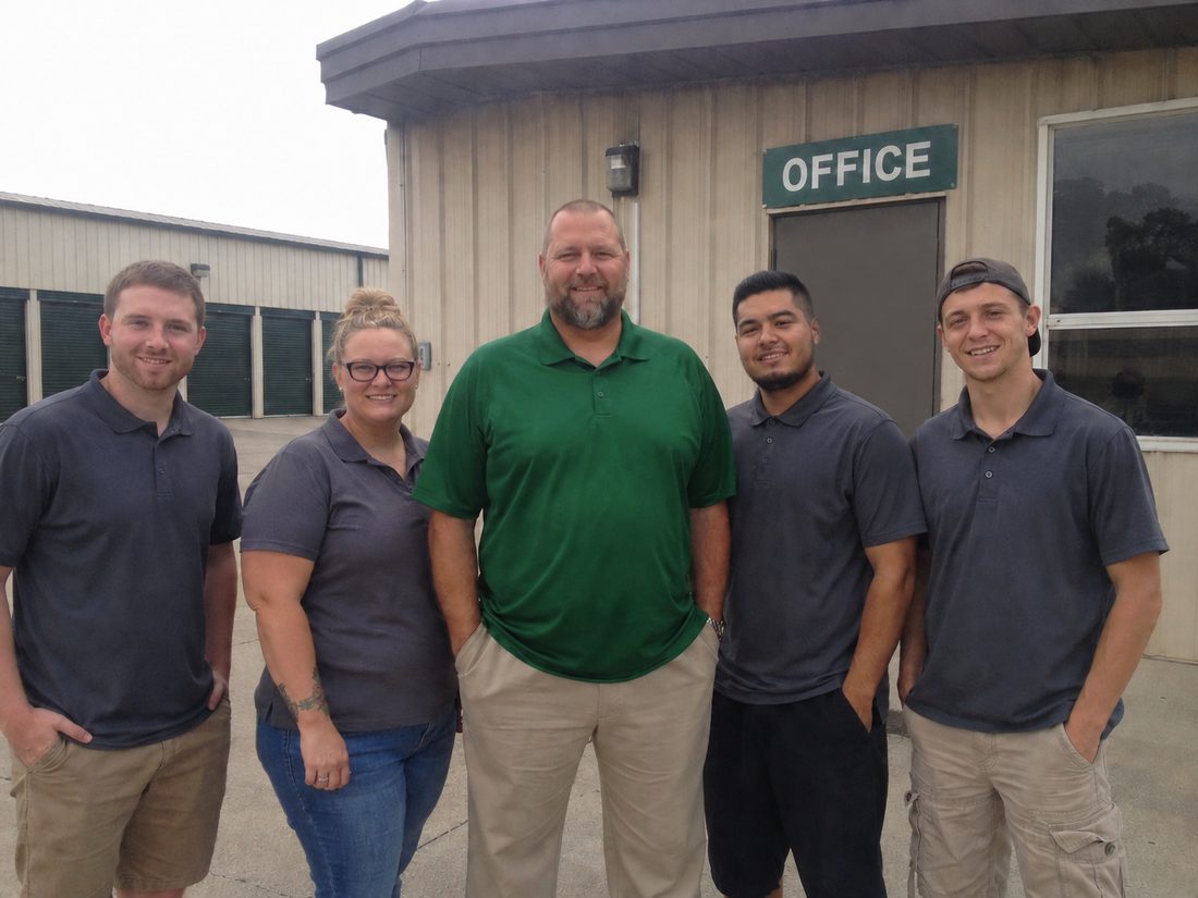 Pest control professionals in Clovis, CA